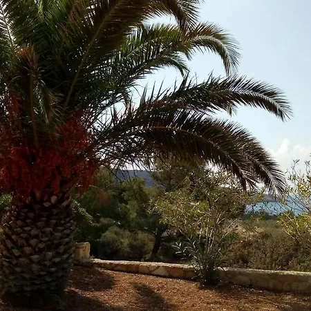 Blue Horizon Lefkos (Karpathos)